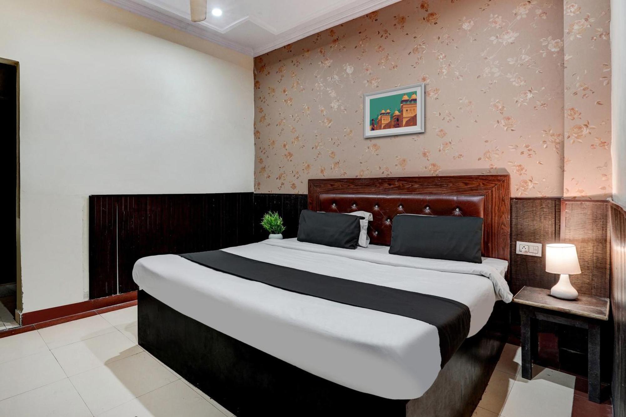 Super Hotel O Bg Hotel Faridabad Eksteriør bilde